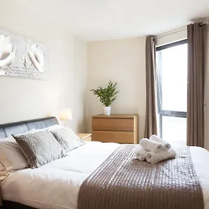 https://cheltenham-plaza-apartments.cardiffhotelswales.com