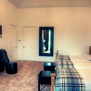 https://strathearn-party-flat.edinburghhotelsuk.org